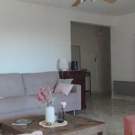 Escale Au Val De La * أنتيب